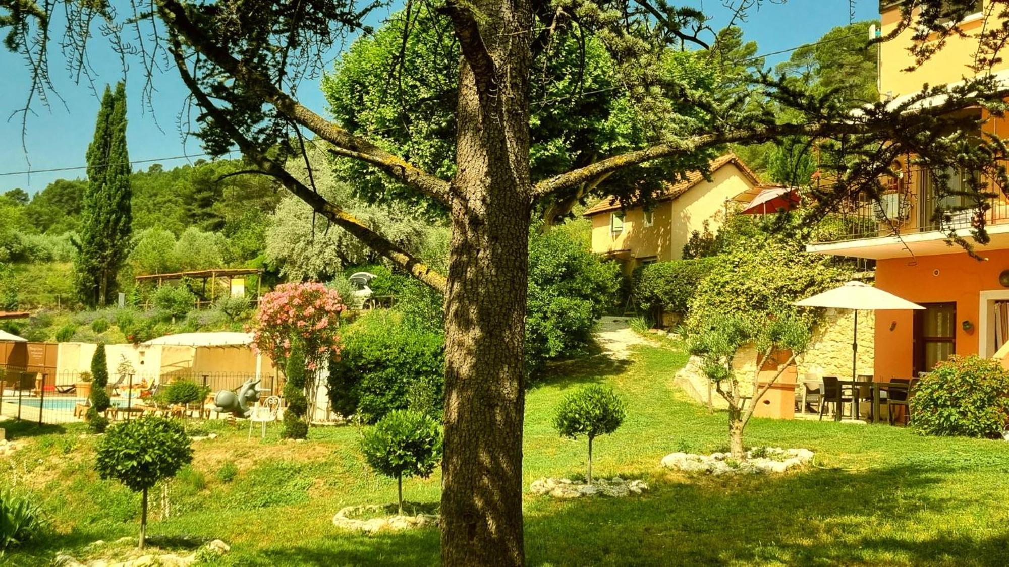 L'Oustaou Du Luberon Et Spa Villelaure Eksteriør billede