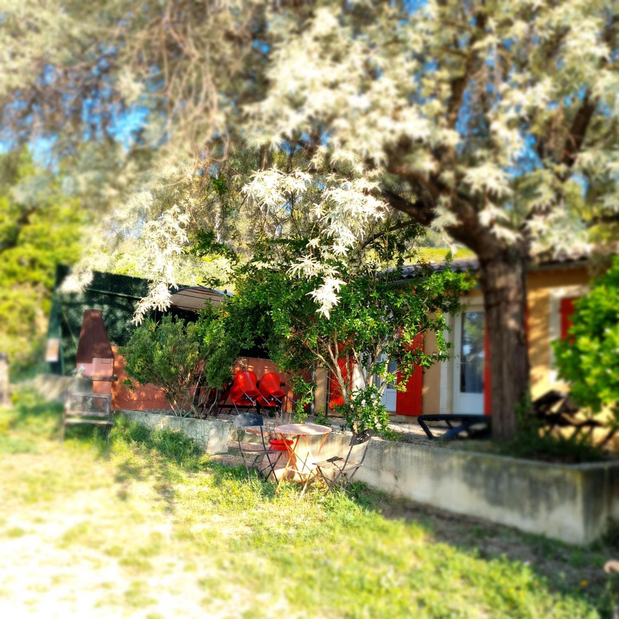 L'Oustaou Du Luberon Et Spa Villelaure Eksteriør billede